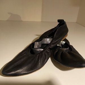 FREE PEOPLE BLACK BALLET SLIPPERS SZ 39